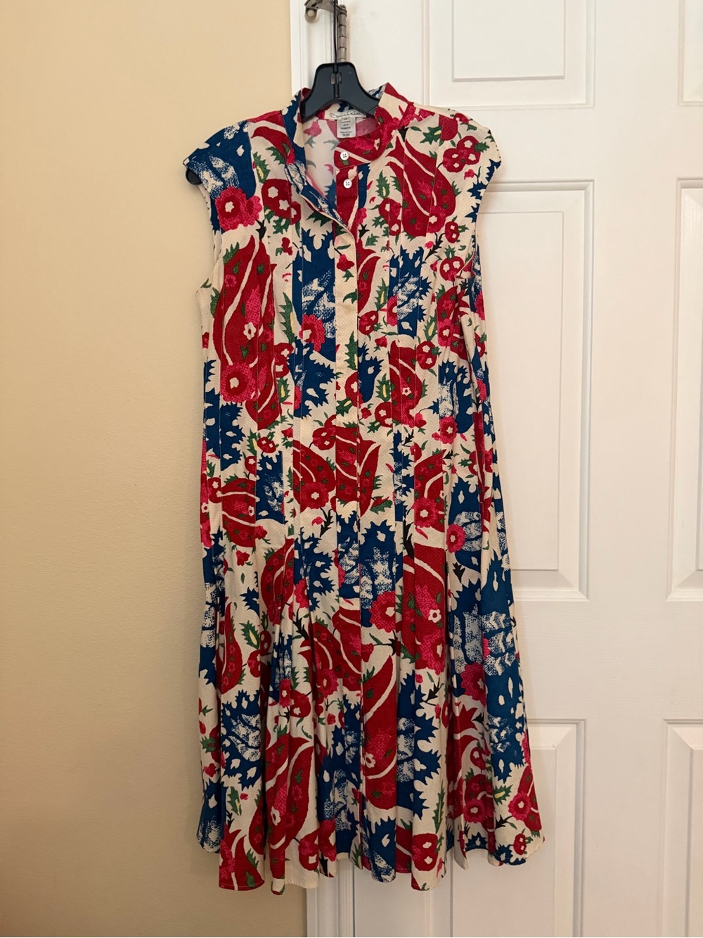 Oscar de la Renta Red, Blue & Green Floral Button-Front Top
